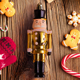 Cascanueces Navideño, Color Oro