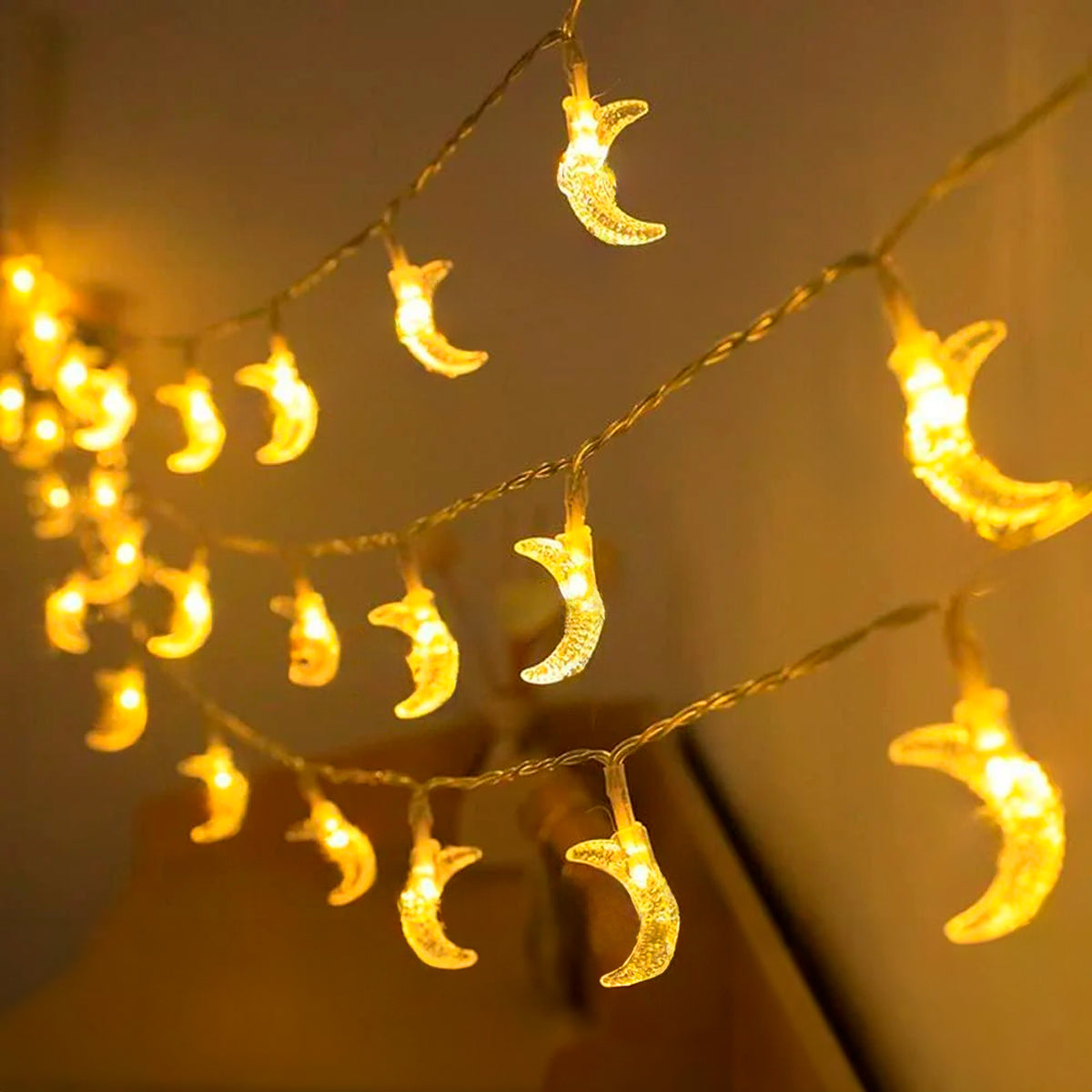 Serie de Luces en Forma de Luna, 2.2 m