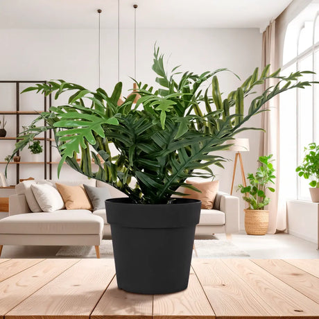 Maceta con Planta Artificial, Color Negro