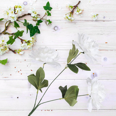 Ramo de Peonias, Color Blanco, 3 pzas