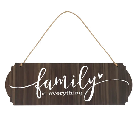 Letrero Colgante, Family is Everything