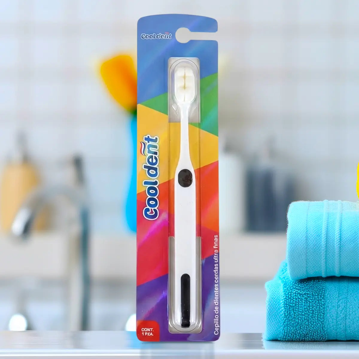 Cepillo Dental, Cerdas Ultra Finas, Color Blanco