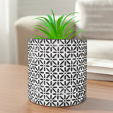 Maceta con Planta Artificial, Diseño con Patrón Flores, Color Negro