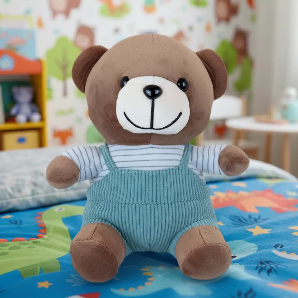 Peluche, Osito con Overol, Color Verde