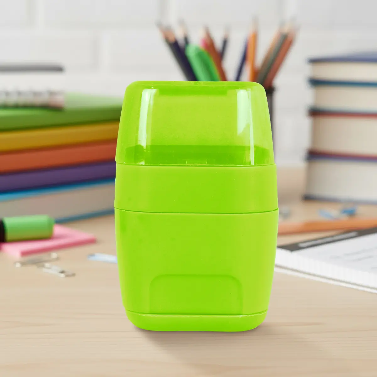 Sacapuntas con Goma, Color Verde