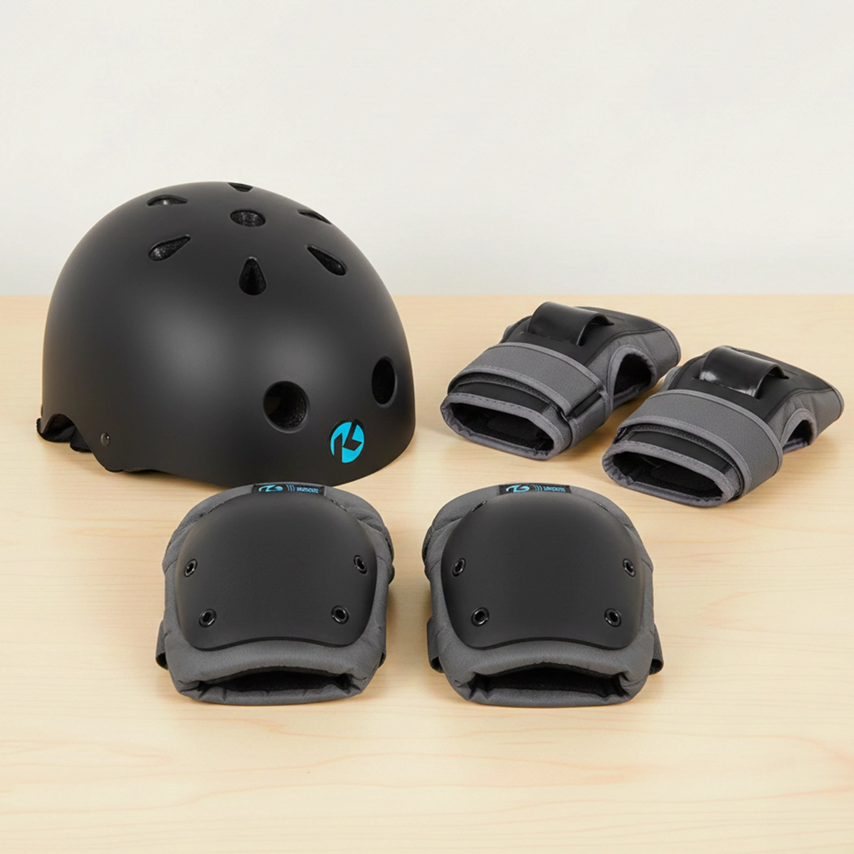 17 12MOV KRYPTONICS CASCO PROTECTOR 4EN1