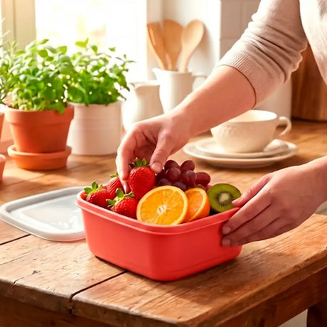 Set de 3 Contenedores Cuadrados, Color Rojo con Tapa, 750 ml