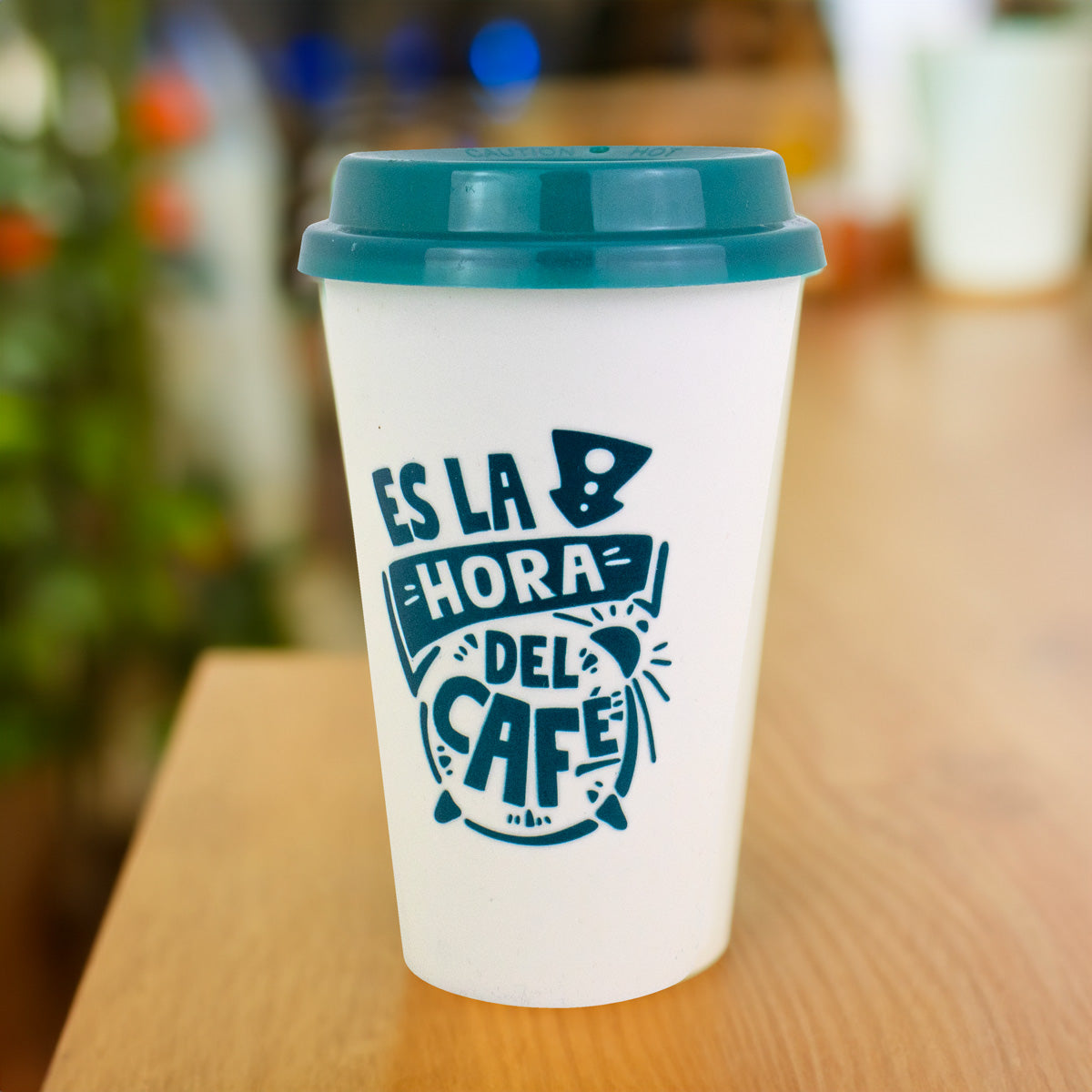 Vaso de Plástico para Café con Tapa color Verde Esmeralda 500ml