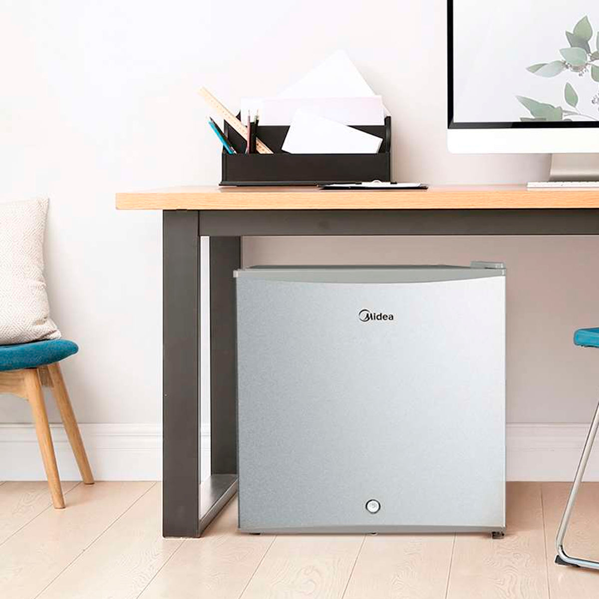 FRIGOBAR MIDEA MOD. MDRD86FGM50 2p3 SILVER**