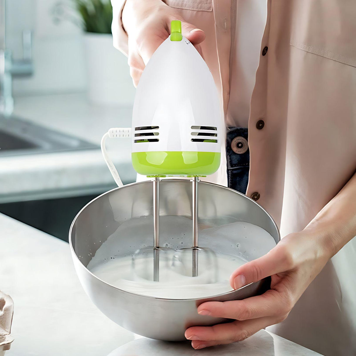 Batidora de Mano Daewoo 7 Velocidades Blanca DHM-203