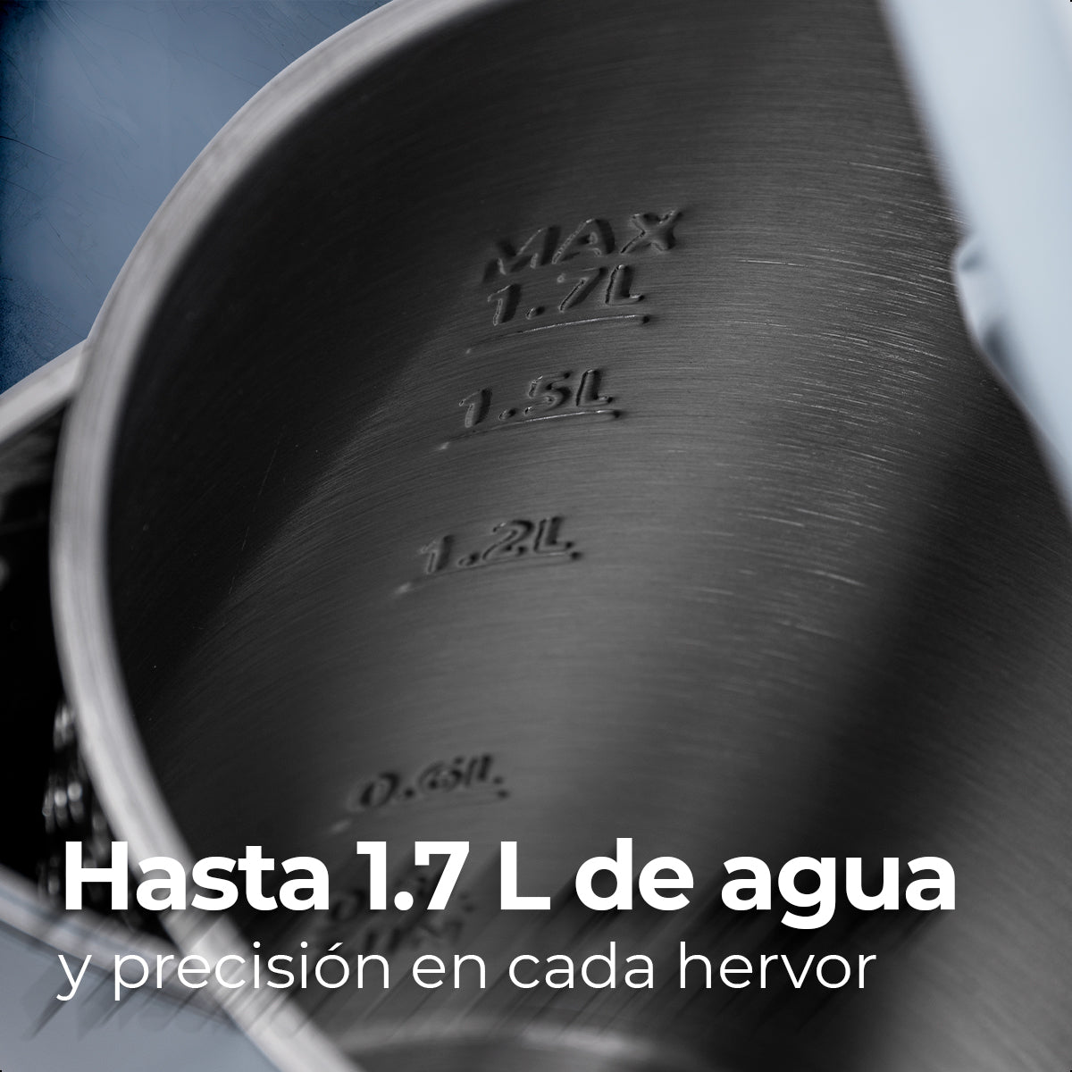 Hervidor ELLE Digital 1.7L Control Táctil Controlador Strix EKWKP101BU