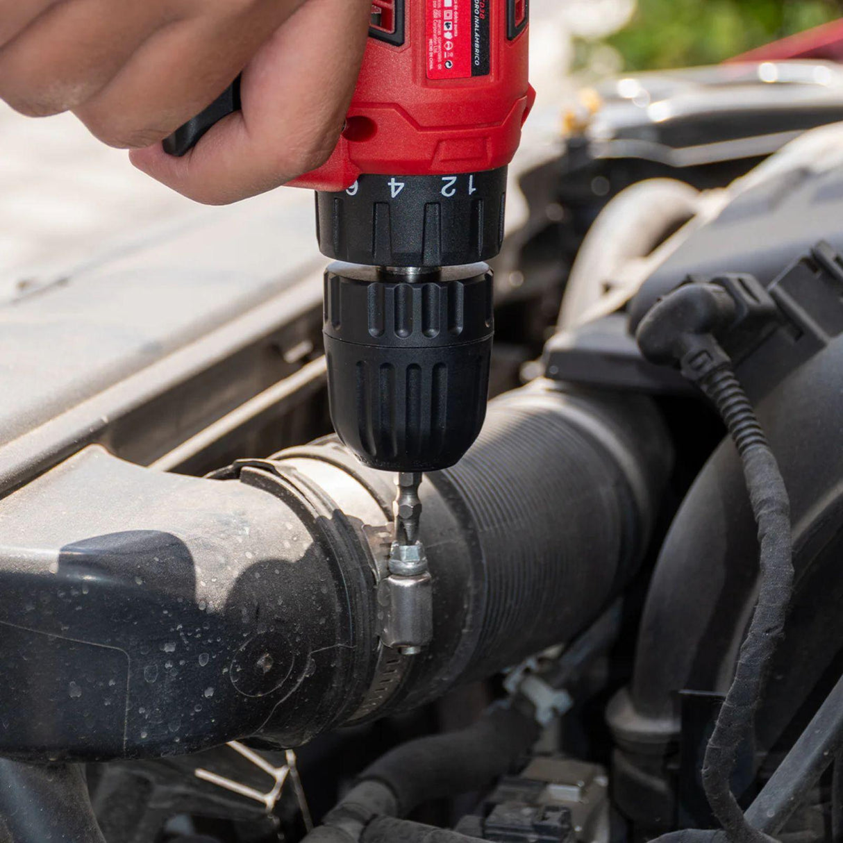 Taladro Inalámbrico Energizer con Batería y Cargador EZLCD38-CB2