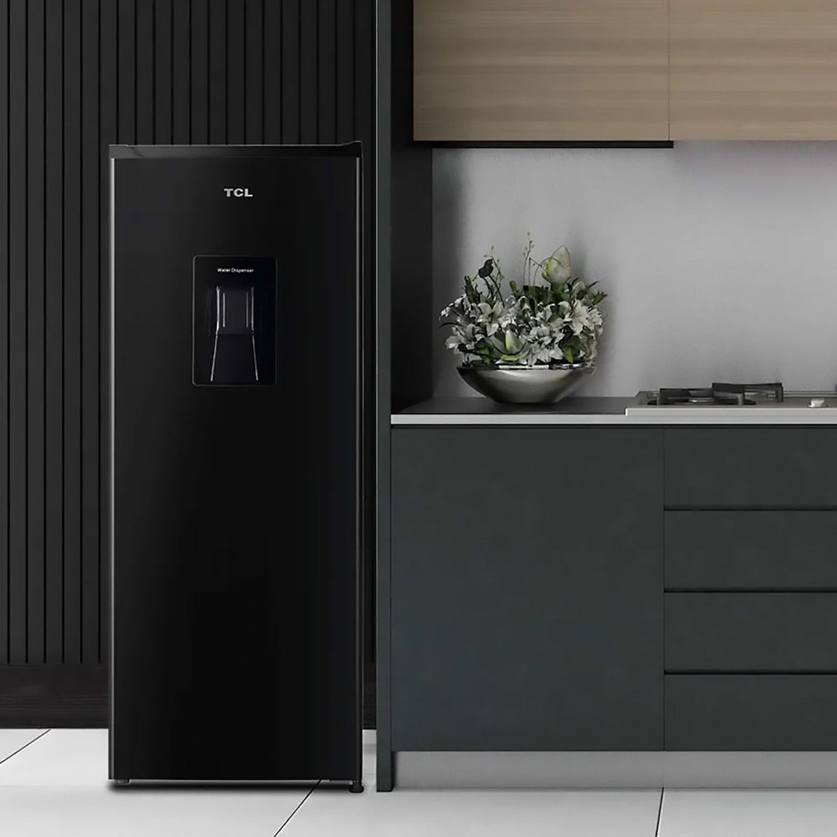 Refrigerador TCL 6 Pies Cúbicos con Dispensador de Agua TSD60BW-NEGRO