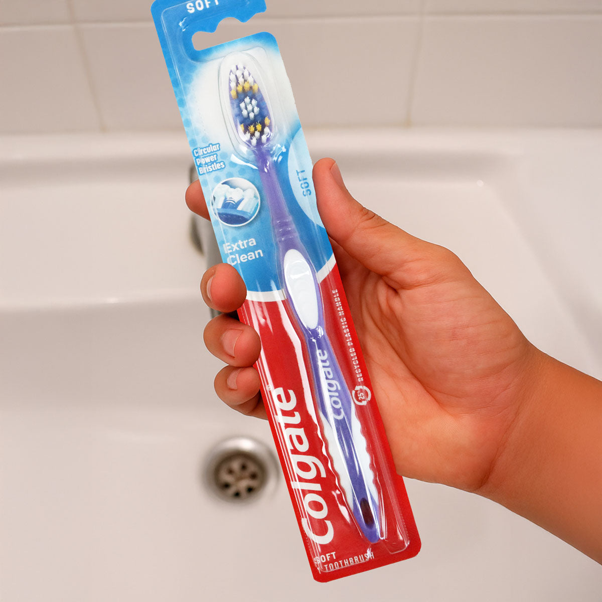 Cepillo de Dientes Colgate, Color Morado