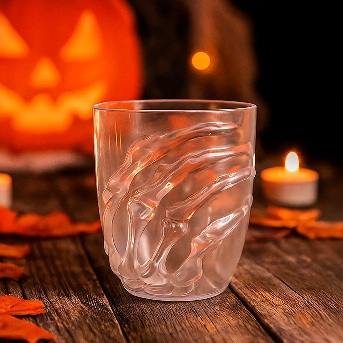 Mano Fantasmal, Vaso de Plástico