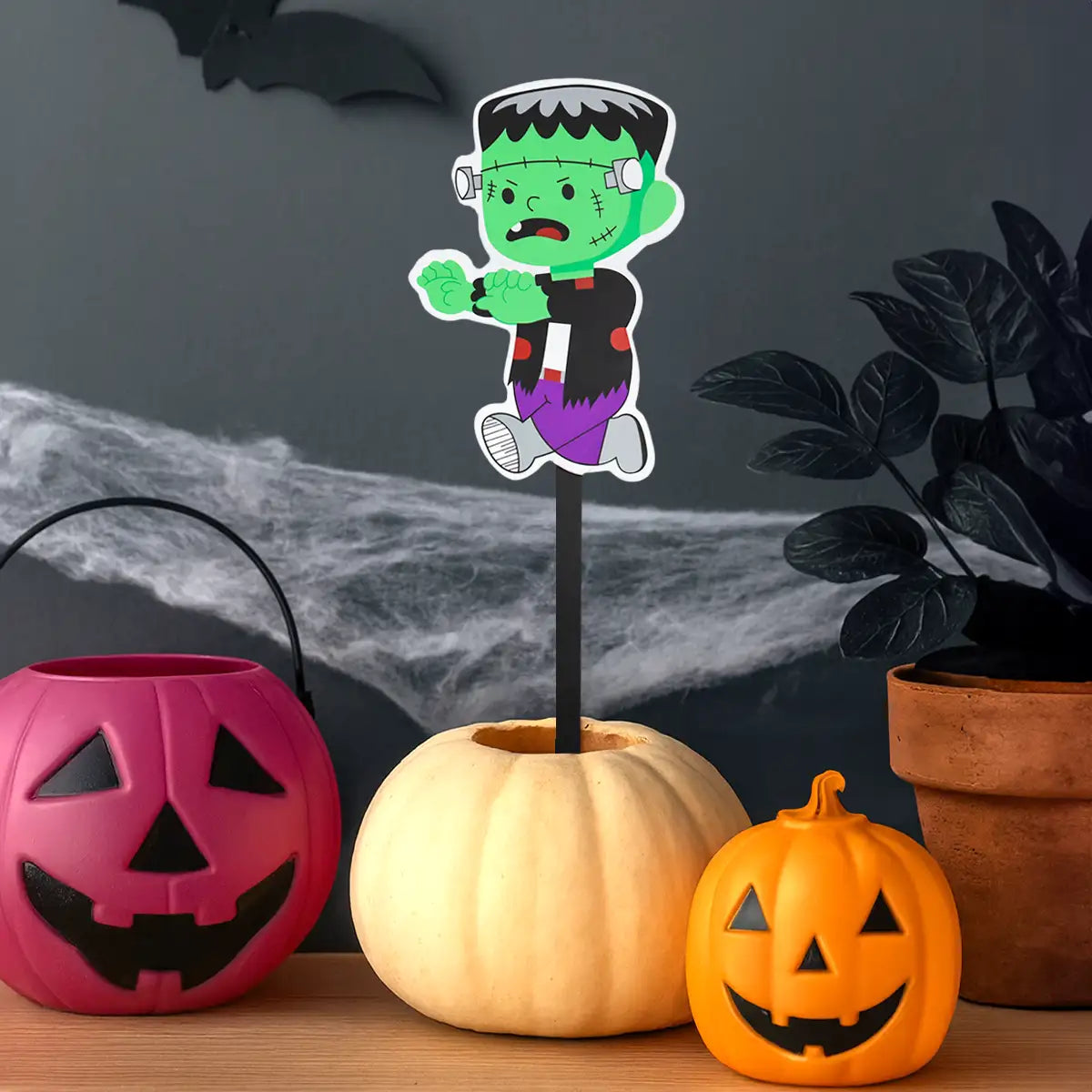Frankenstein, Estaca de MDF
