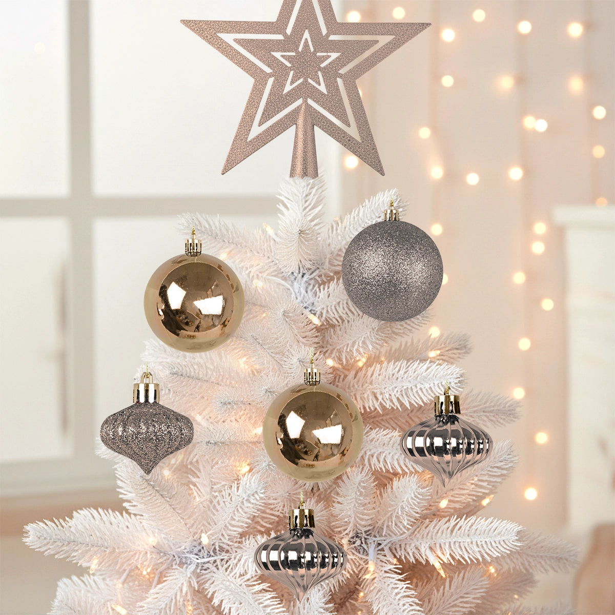 Kit Navideño de Esferas y Estrella, 18 pzas, Color Champagne