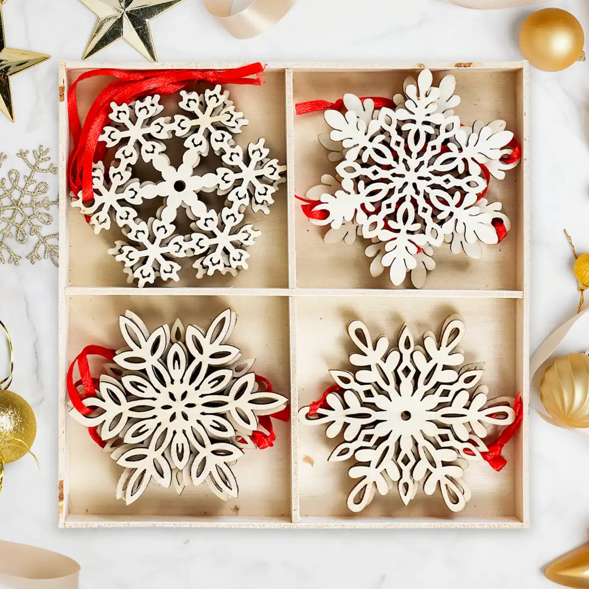Ornamento de Copos de Nieve en MDF, 12 pzas