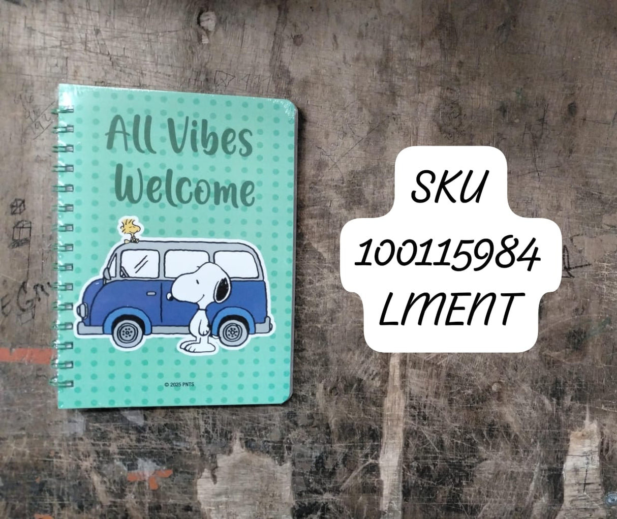 Libreta de Rayas "All Vibes Welcome" Snoopy, Color Menta