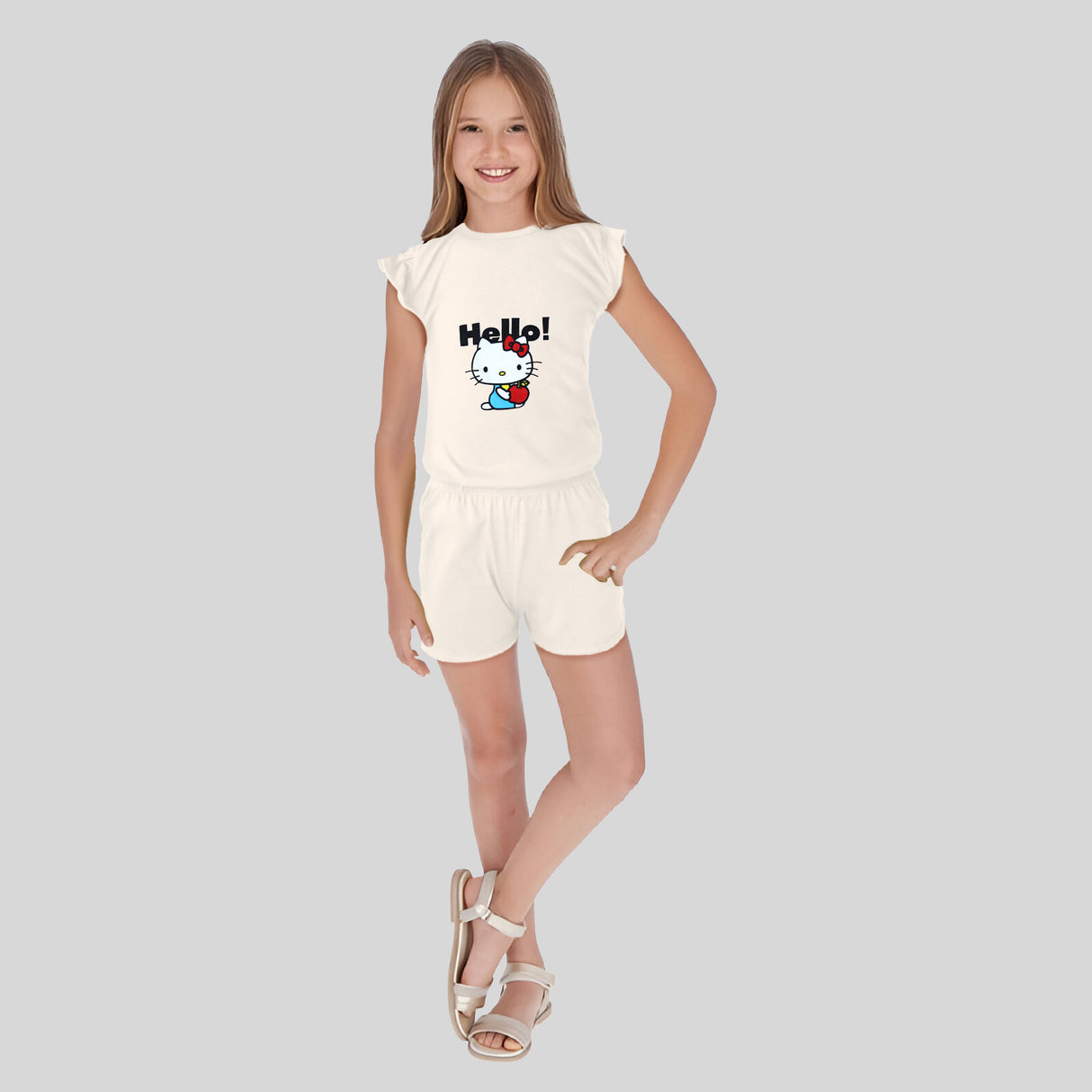 Conjunto de Blusa con Short color Crema para Niña, Hello