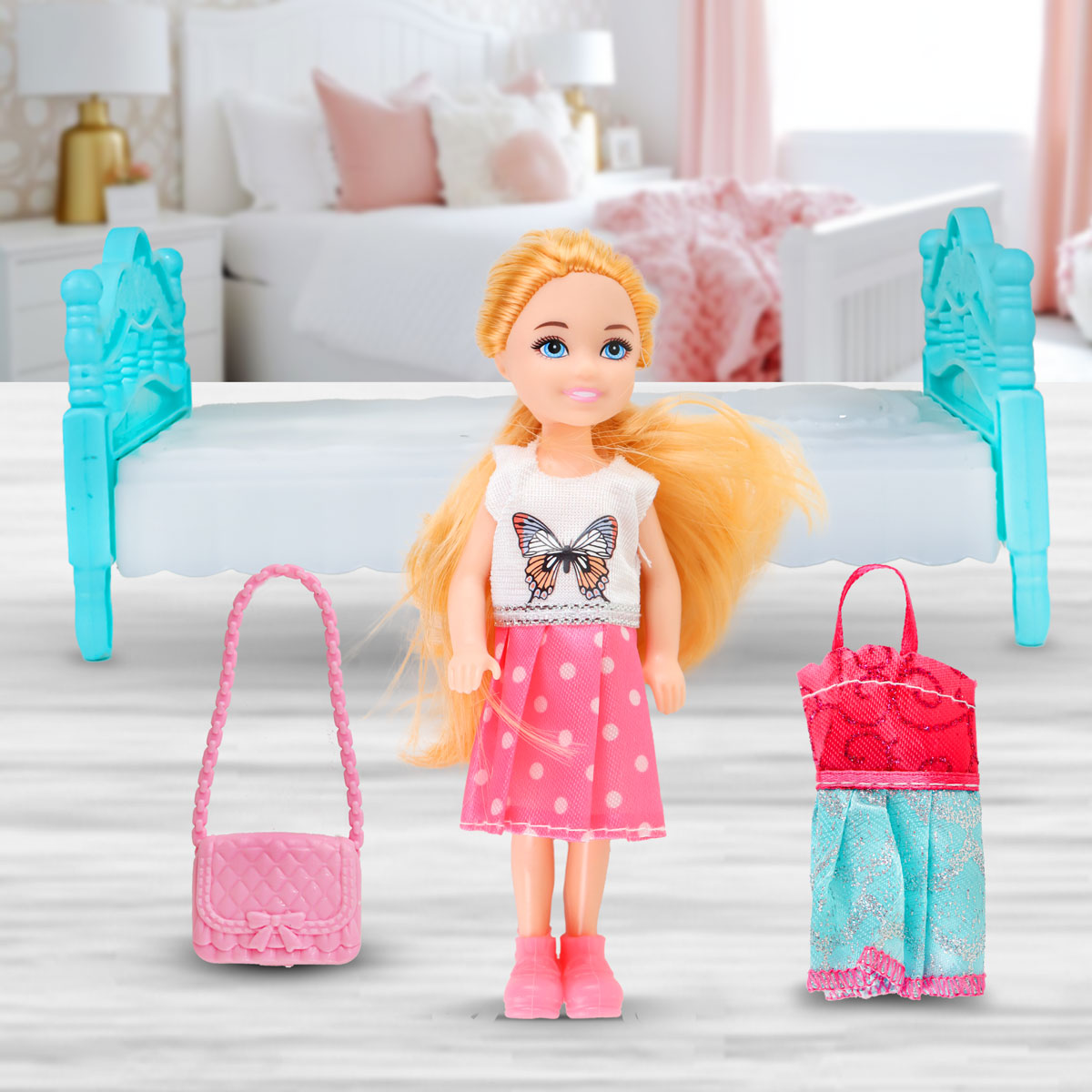 Set de Muñeca Emily con Accesorios, 4 pzas