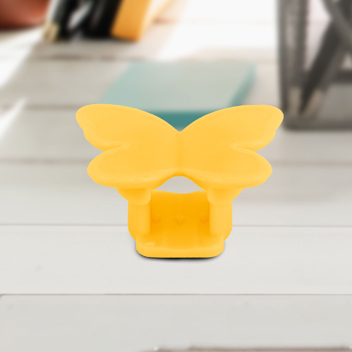 Organizador de Cables, Mariposa Color Amarillo, 4 piezas.