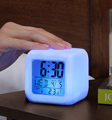 Reloj Despertador Cubo Color Led